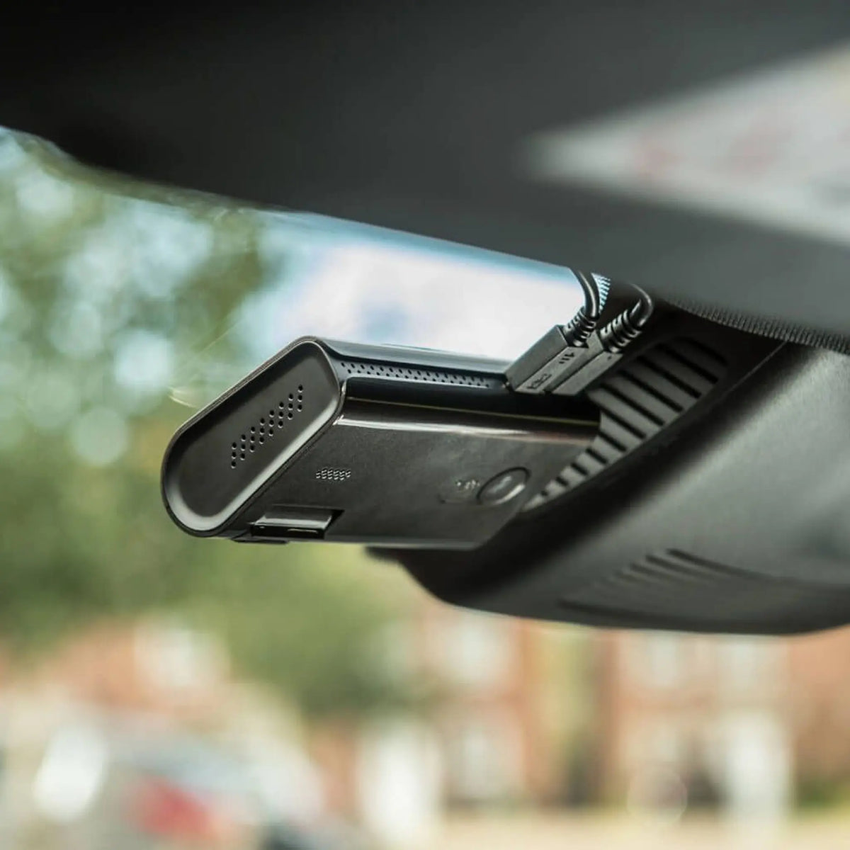 Halo Pro dash cam mounted on car windscreen recording road footage